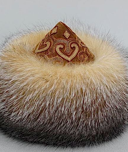 Национальная шапка «Неркес» с высокой тульей Национальная шапка «Неркес» с высокой тульей