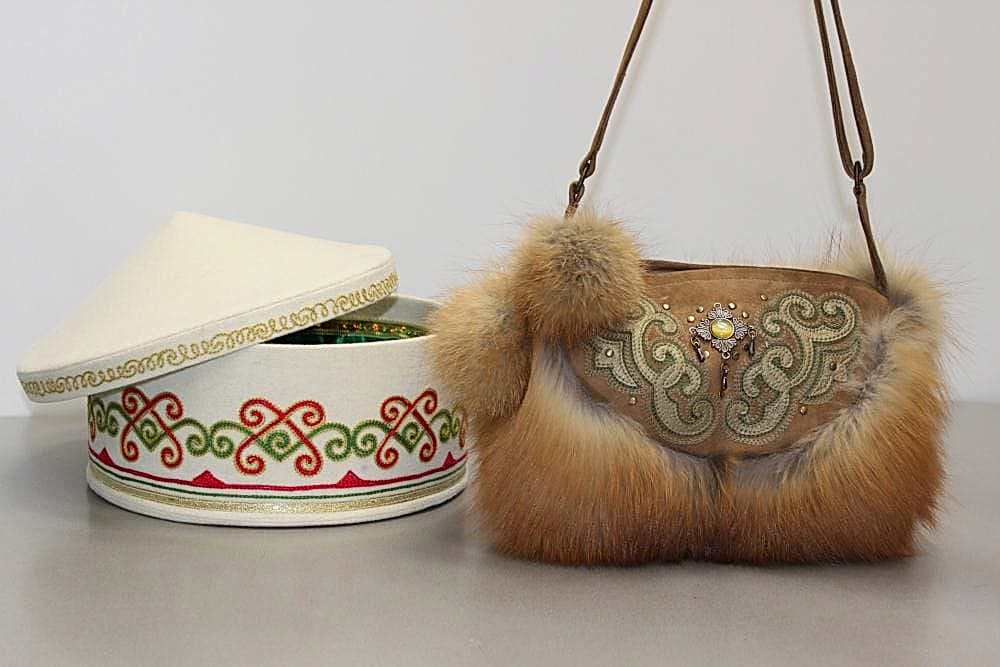 Муфта-сумка из лисы - огневки Муфта-сумка из лисы - огневки