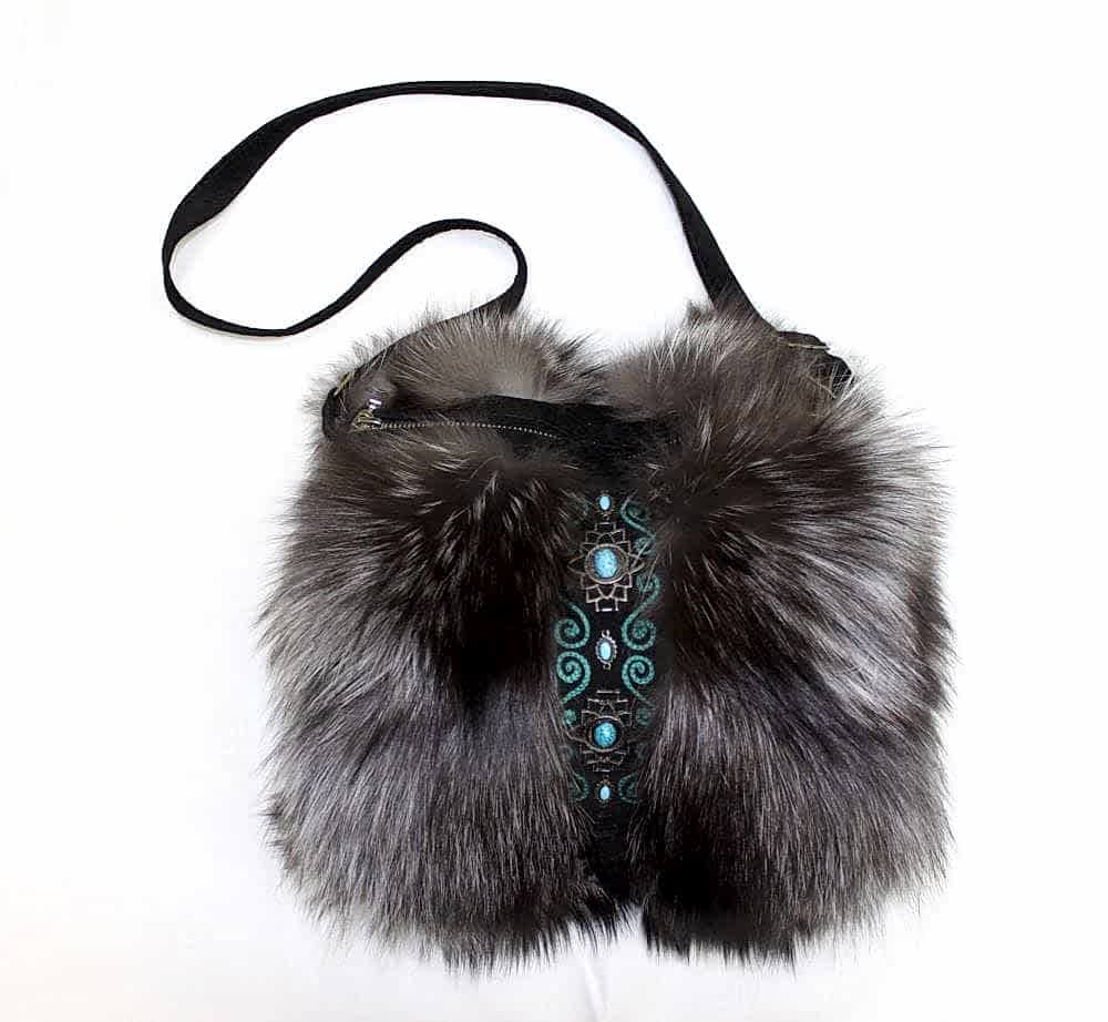Муфта-сумка из чернобурой лисы Муфта-сумка из чернобурой лисы