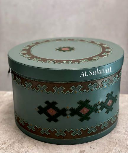 Подарочная упаковка «Юрта» - L Подарочная коробка из кожи в этно стиле