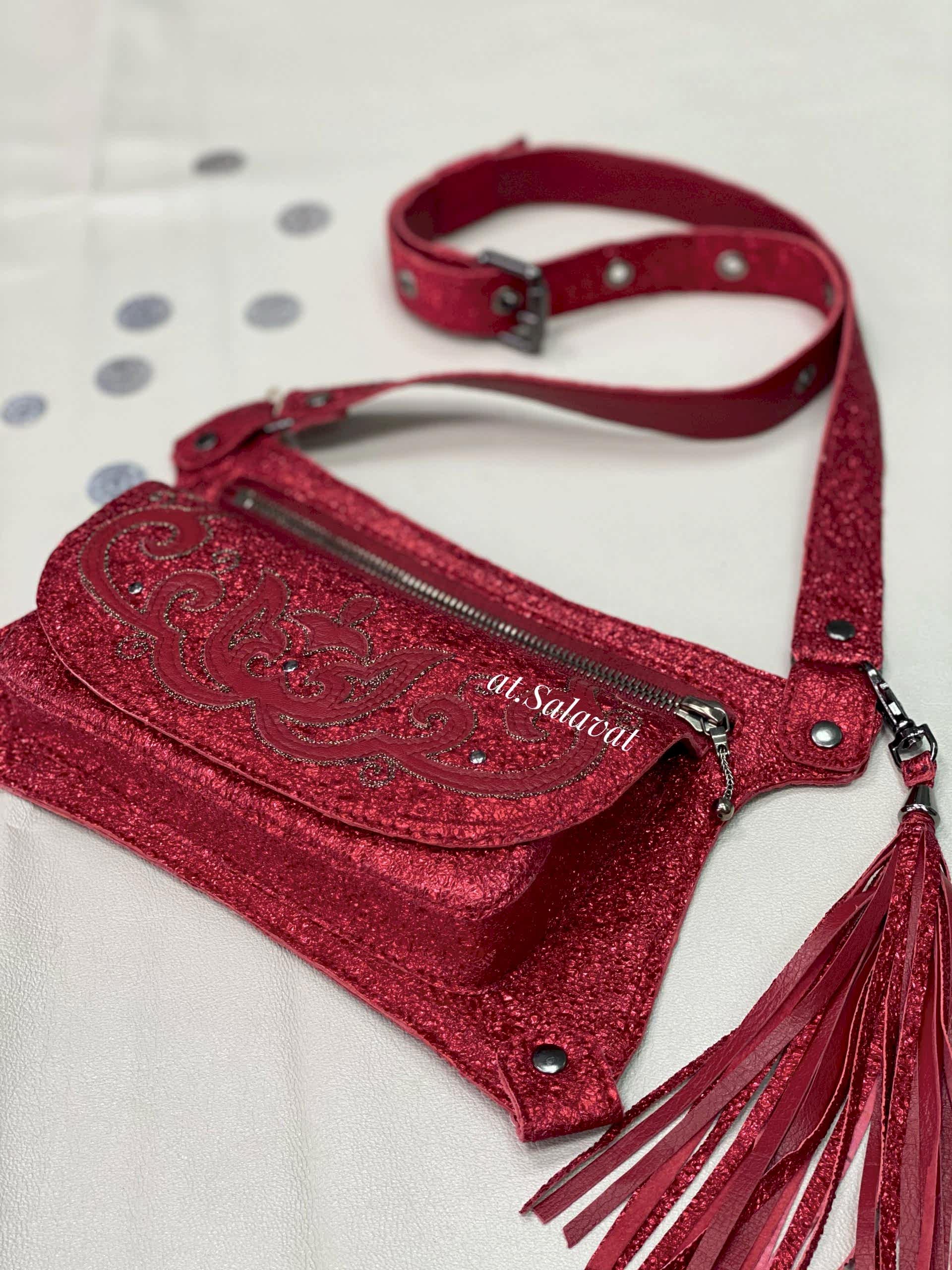 Поясная сумка Поясная сумка