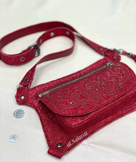 Поясная сумка Поясная сумка