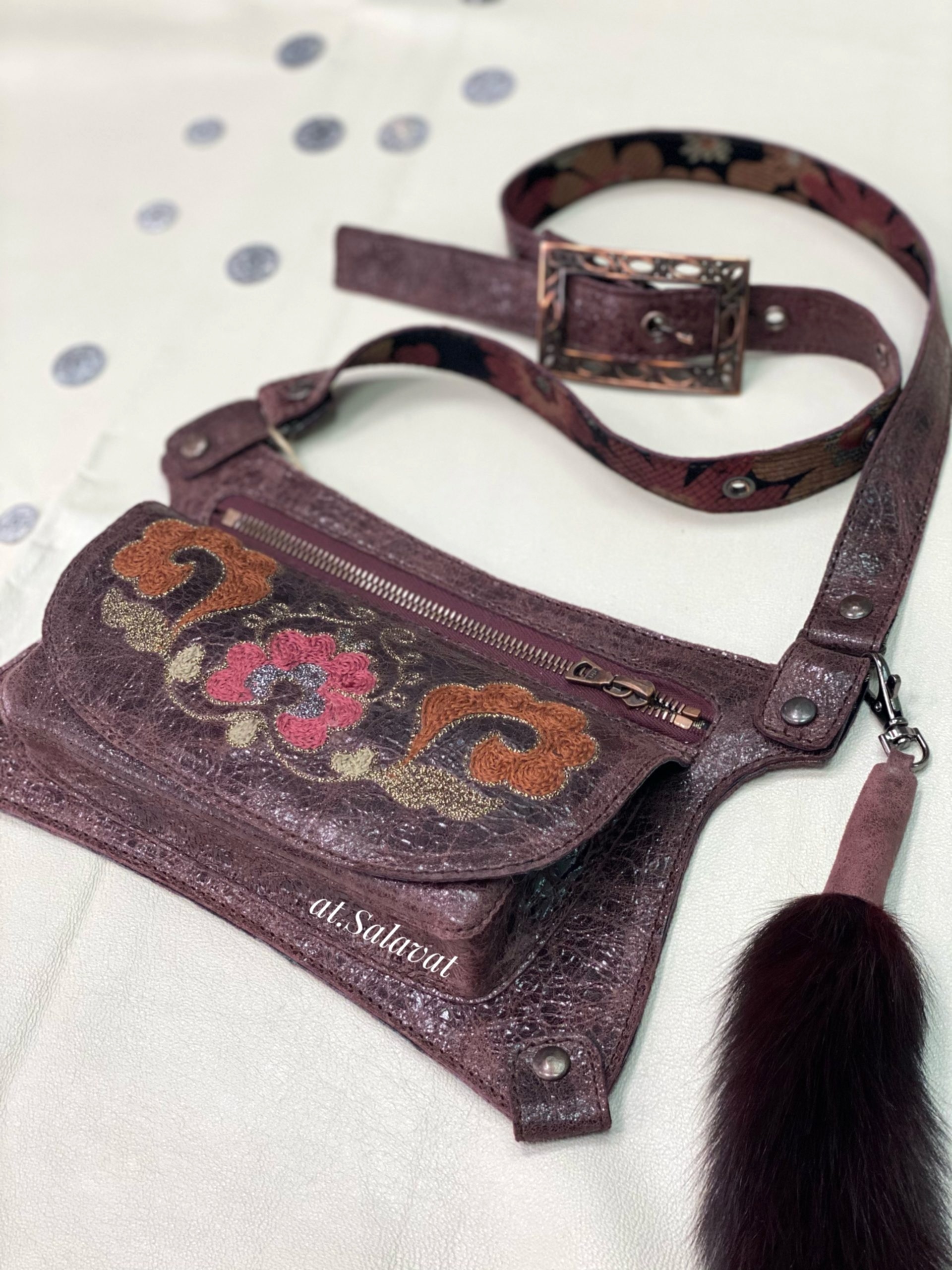 Поясная сумка Поясная сумка