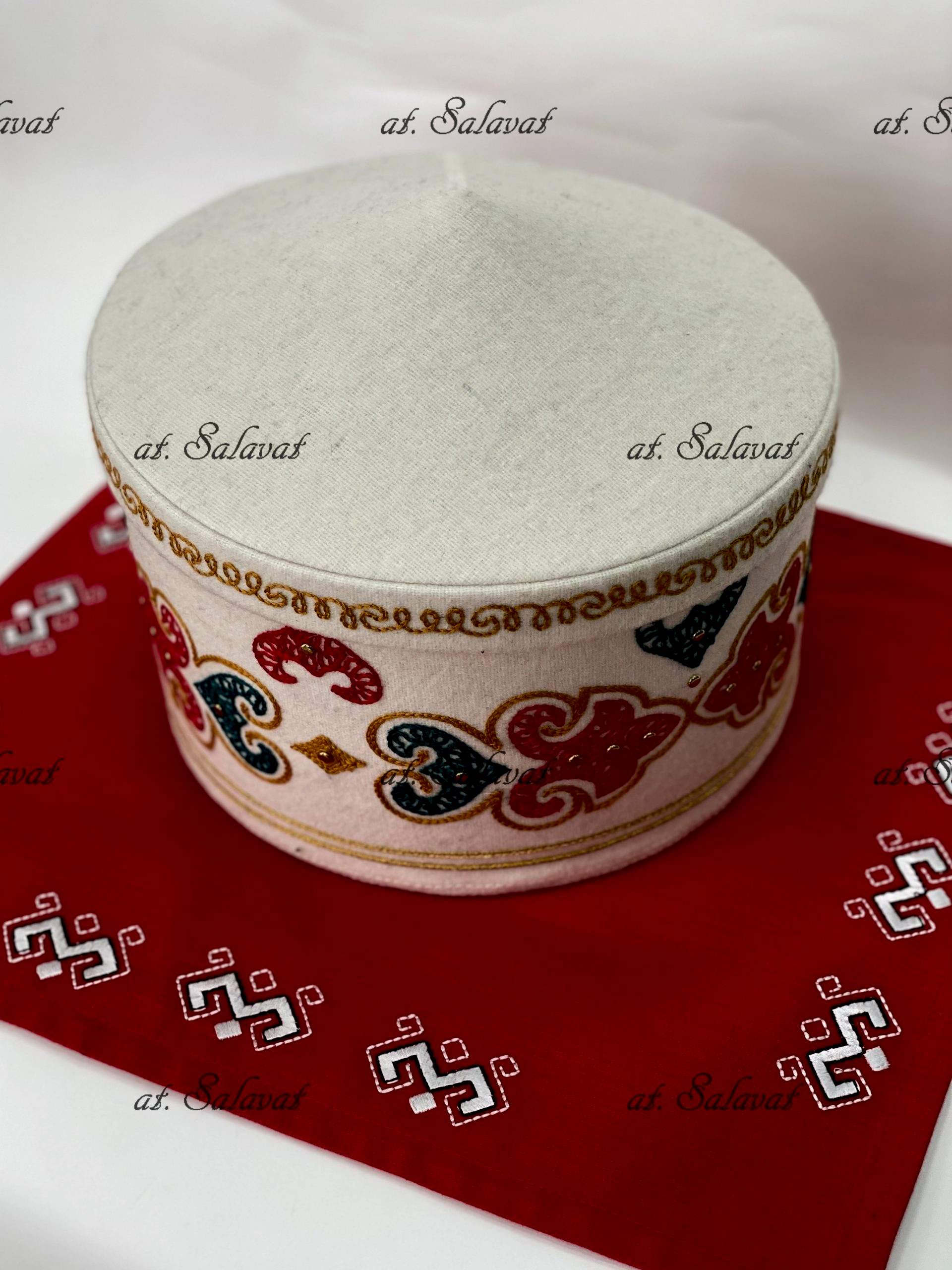 Подарочный набор «Куштанаш» Подарочный набор «Куштанаш»