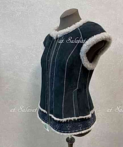 Жилет из меха норки с воротником из куницы Жилет из меха норки с воротником из куницы