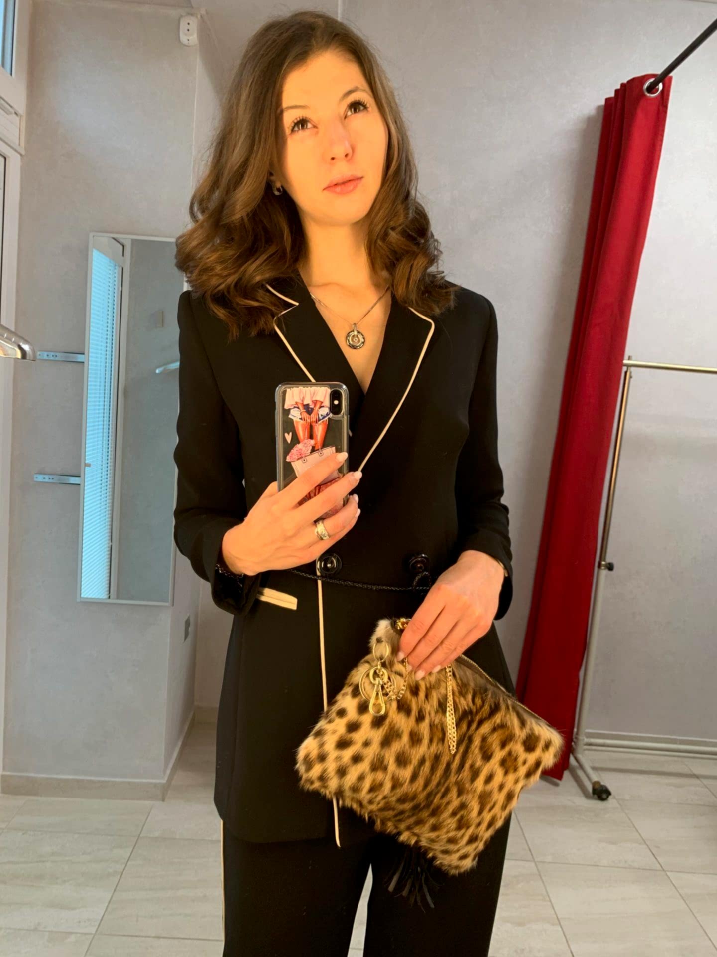 Клатч с хищным принтом