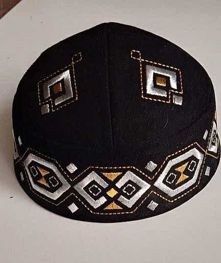 Башкирская тюбетейка из замши Башкирская тюбетейка из замши