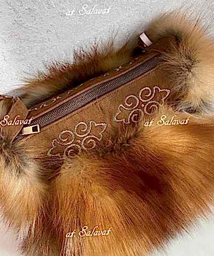 Муфта - сумка из натурального меха лисы огневки Муфта - сумка из натурального меха лисы огневки