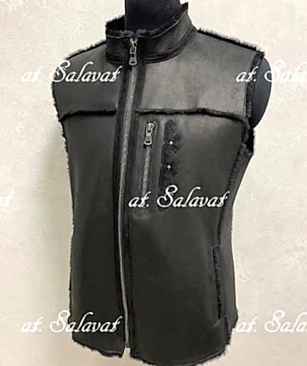 Жилет мужской с орнаментом из дубленой овчины Жилет мужской с орнаментом из дубленой овчины