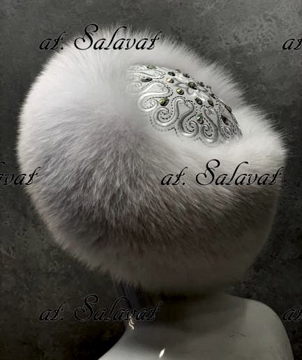 Женская шапка из белоснежного песца «Неркес» Женская шапка из белоснежного песца «Неркес»