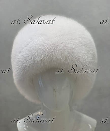 Женская шапка из белого песца «Неркес» Женская шапка из белого песца «Неркес»