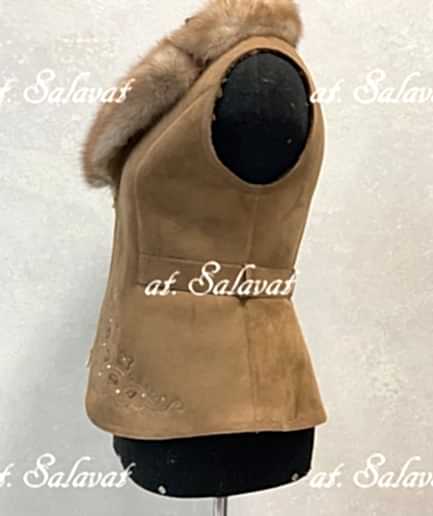 Жилет женский из итальянской дубленки в этно стиле Жилет женский из итальянской дубленки в этно стиле