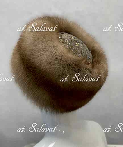 Женская шапка из меха фрост «Неркес» Женская шапка меховая из куницы «Неркес»