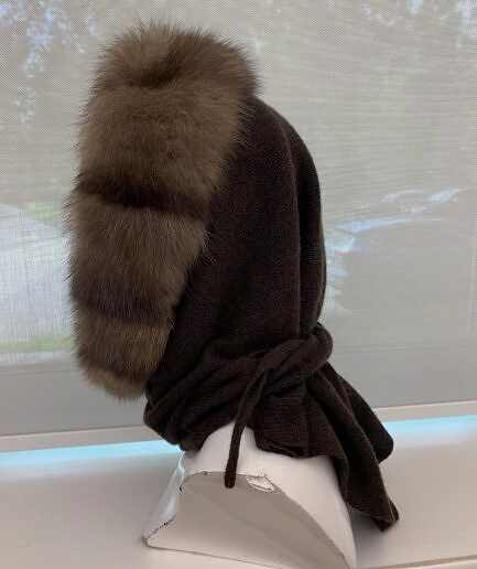 Платок с мехом баргузинского соболя