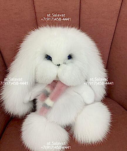 Заяц коллекционный из белого песца Заяц коллекционный из белого песца