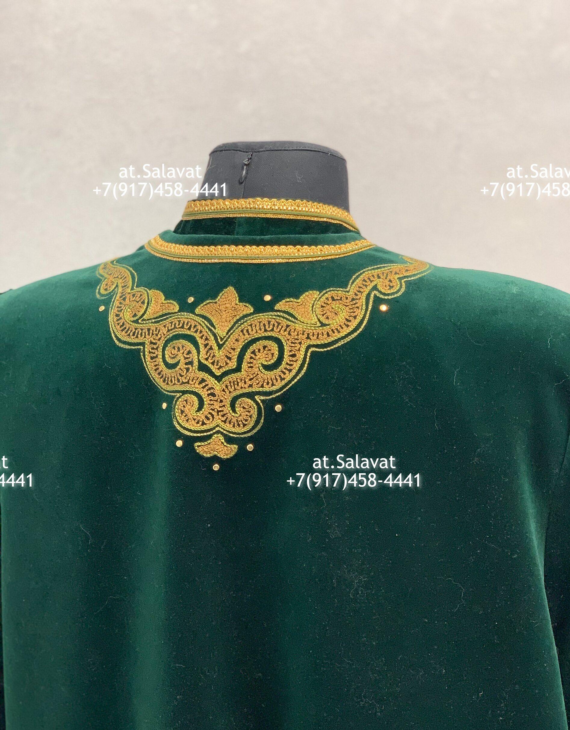 Елян башкирский с орнаментом из красного английского сукна Елян башкирский с орнаментом из красного английского сукна