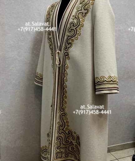 Елян башкирский с орнаментом из красного английского сукна Елян башкирский с орнаментом из красного английского сукна