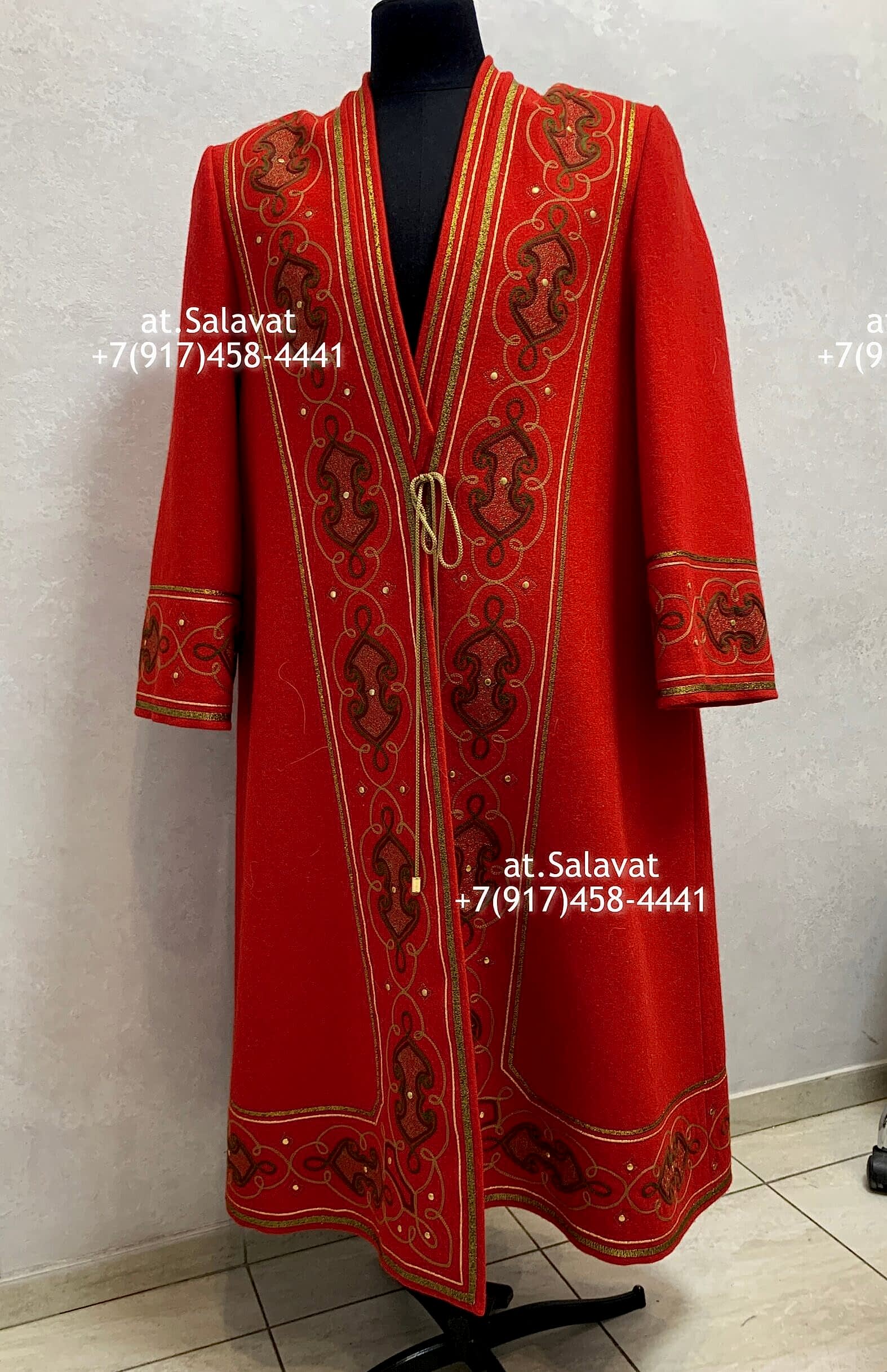 Елян башкирский с орнаментом из красного английского сукна Елян башкирский с орнаментом из красного английского сукна