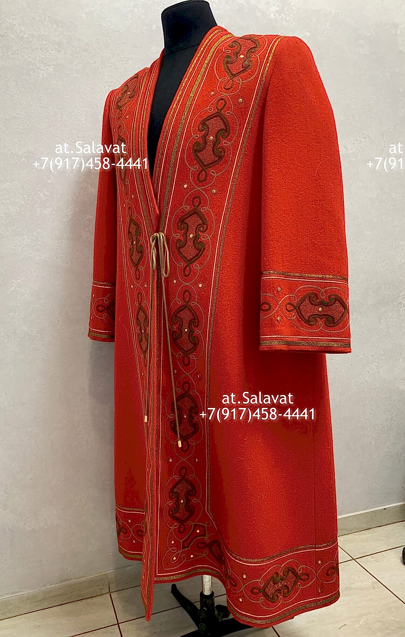 Елян башкирский с орнаментом из красного английского сукна Елян башкирский с орнаментом из красного английского сукна