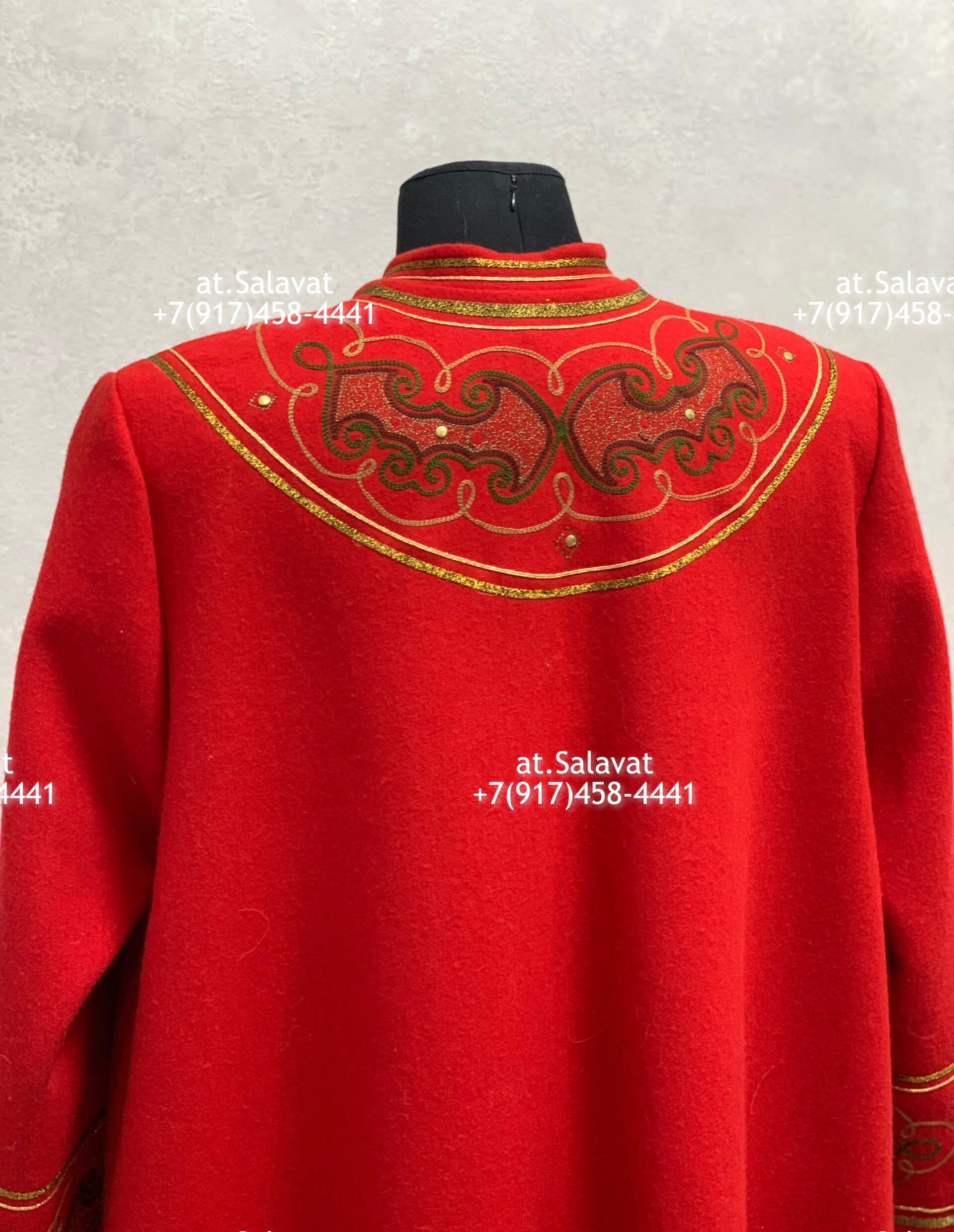 Елян башкирский с орнаментом из красного английского сукна Елян башкирский с орнаментом из красного английского сукна