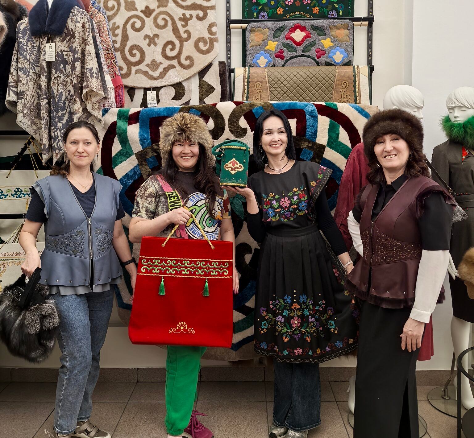 День национального костюма День национального костюма