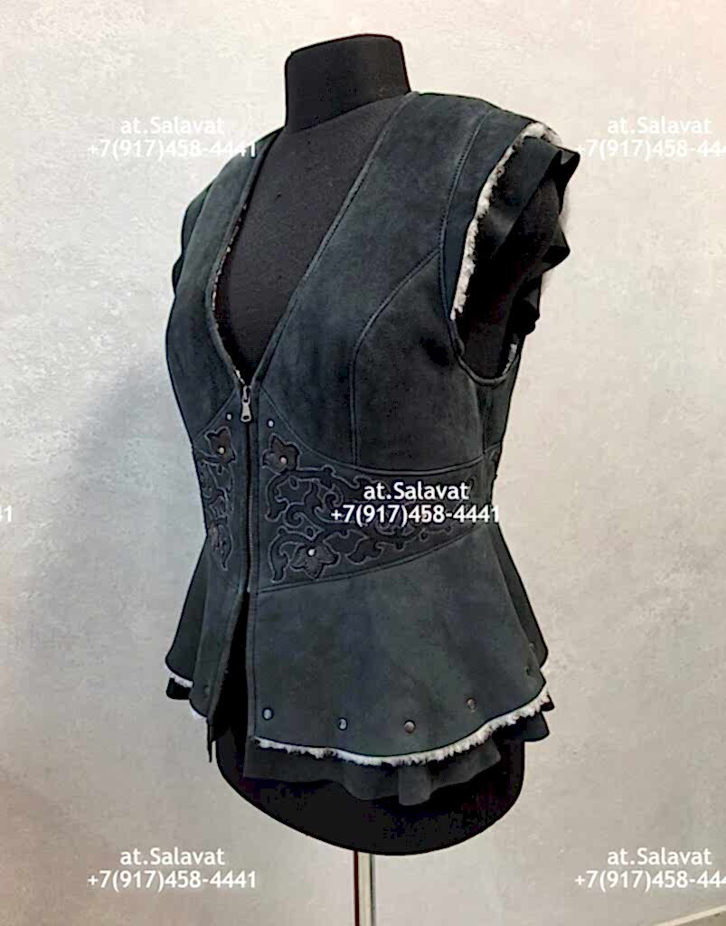 Черный женский жилет из дубленой овчины Черный женский жилет из дубленой овчины