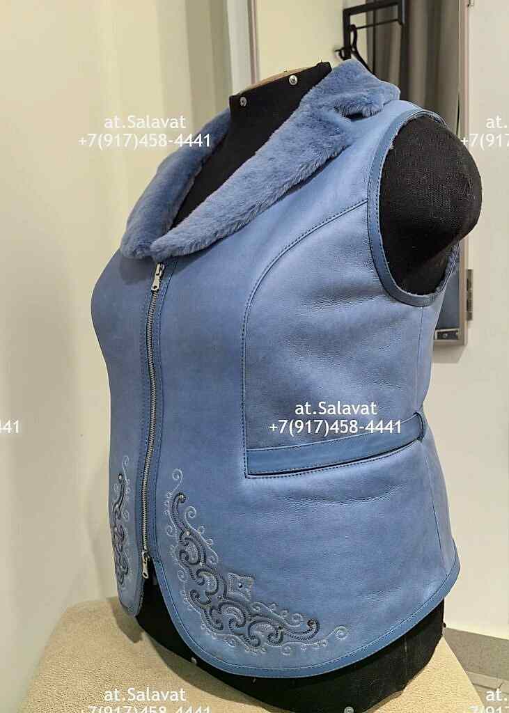 Черный женский жилет из дубленой овчины Черный женский жилет из дубленой овчины